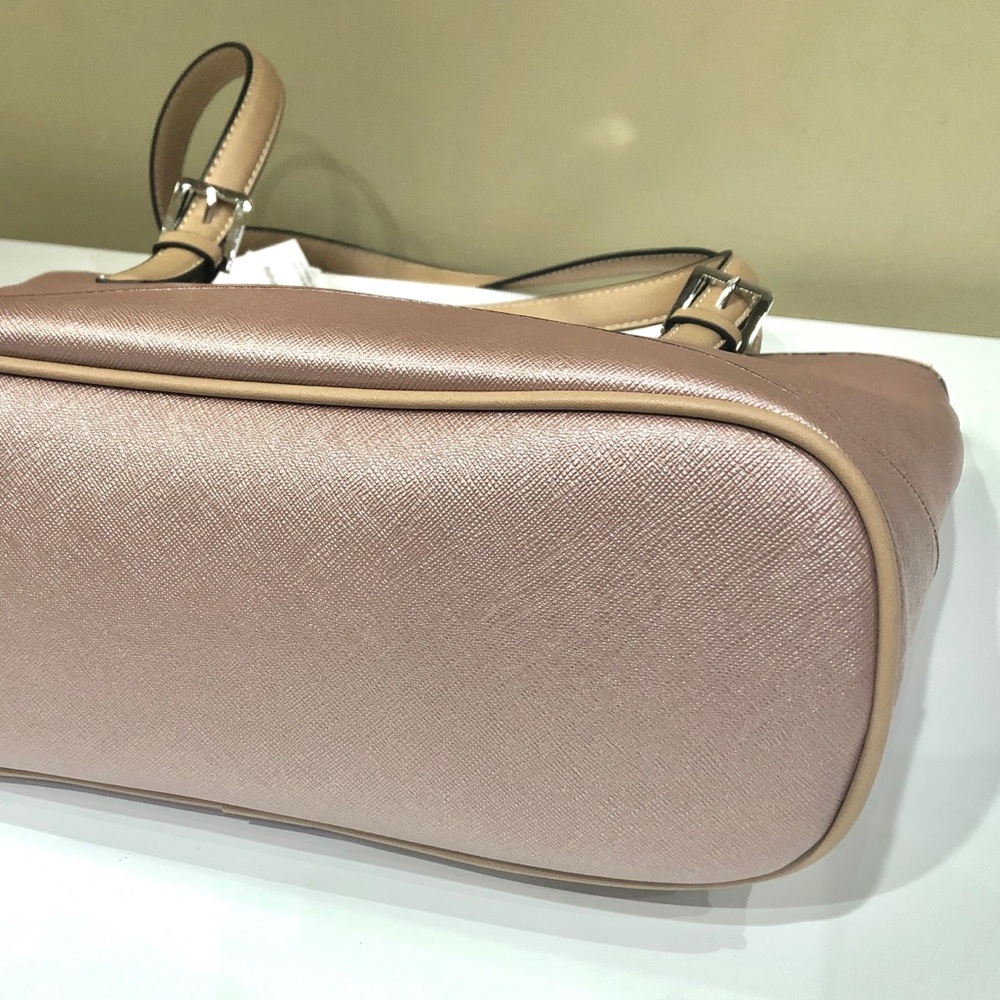 New Giani Bernini Saffiano Bag (Store Return) - Picture 12 of 12